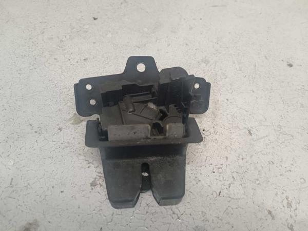 GACHE DE HAYON VOLVO - Vue 1